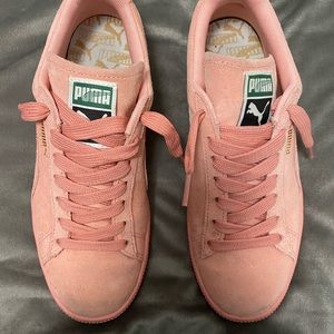 RARE pink salmon suede pumas